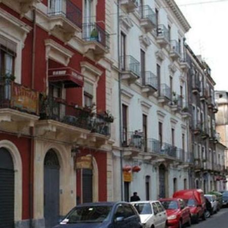 Da Nella Hotel Catania Esterno foto